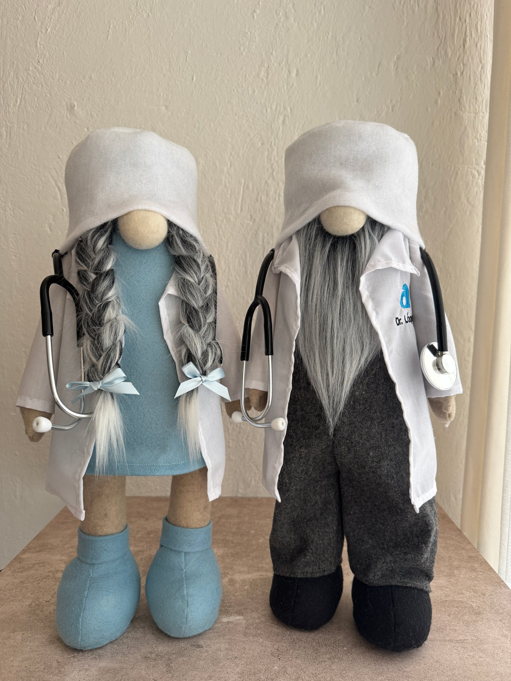 Doctores Personalizados- NoMos Deluxe Decoración y Regalos