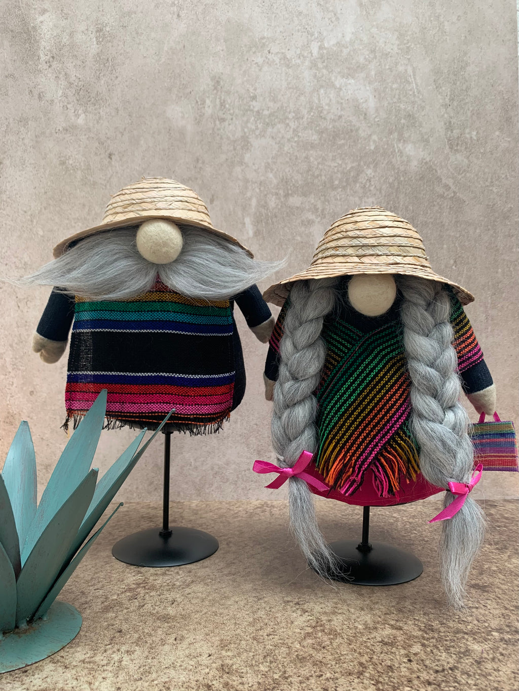 Juanita- No-Mo Artesanal Mexicano de Decoración
