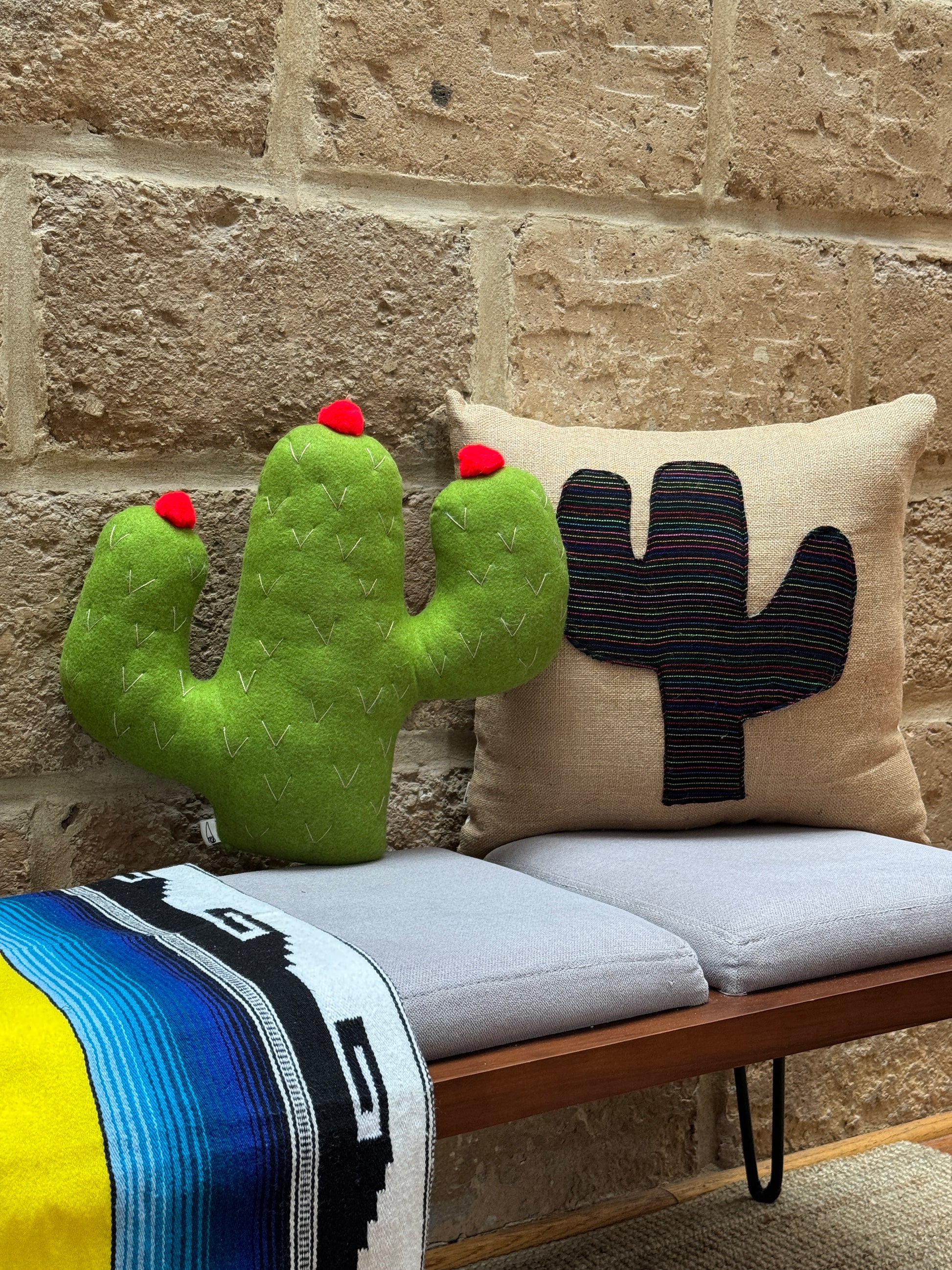Cojín de Yute y forma de Cactus