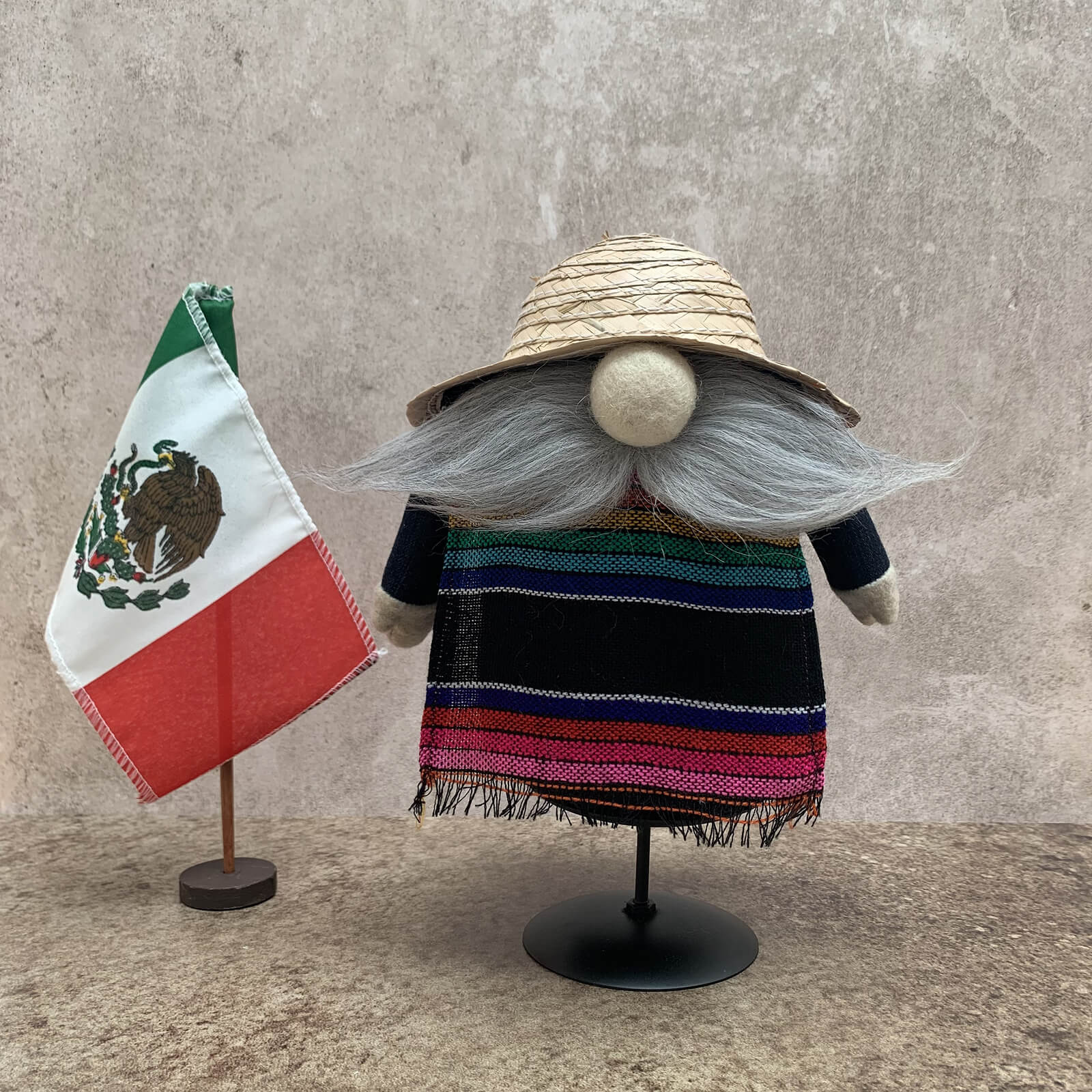 Juanito- No-Mo Artesanal Mexicano de Decoración